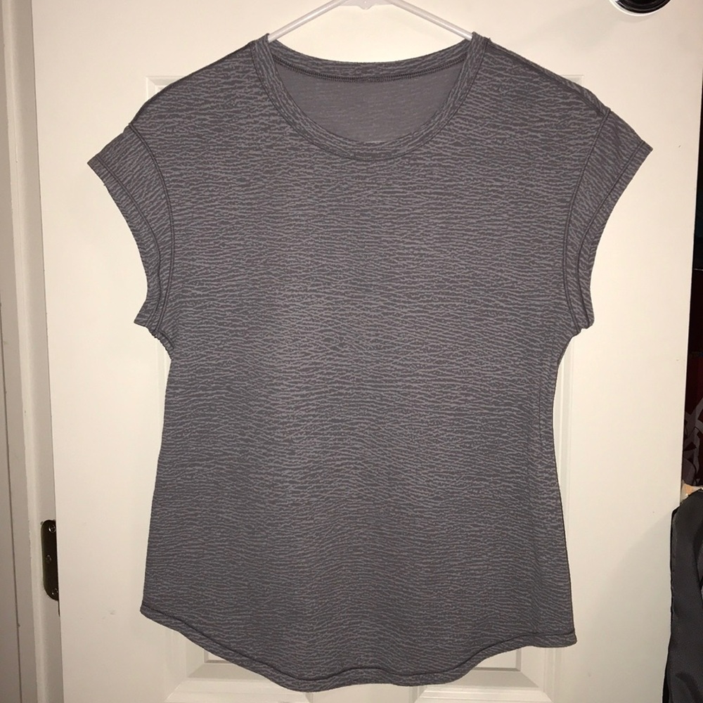 Lululemon top